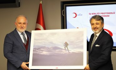 Kızılay İle Türkiye Dağcılık Federasyonu Afet ve İlk Yardımda İş Birliği Yapacak